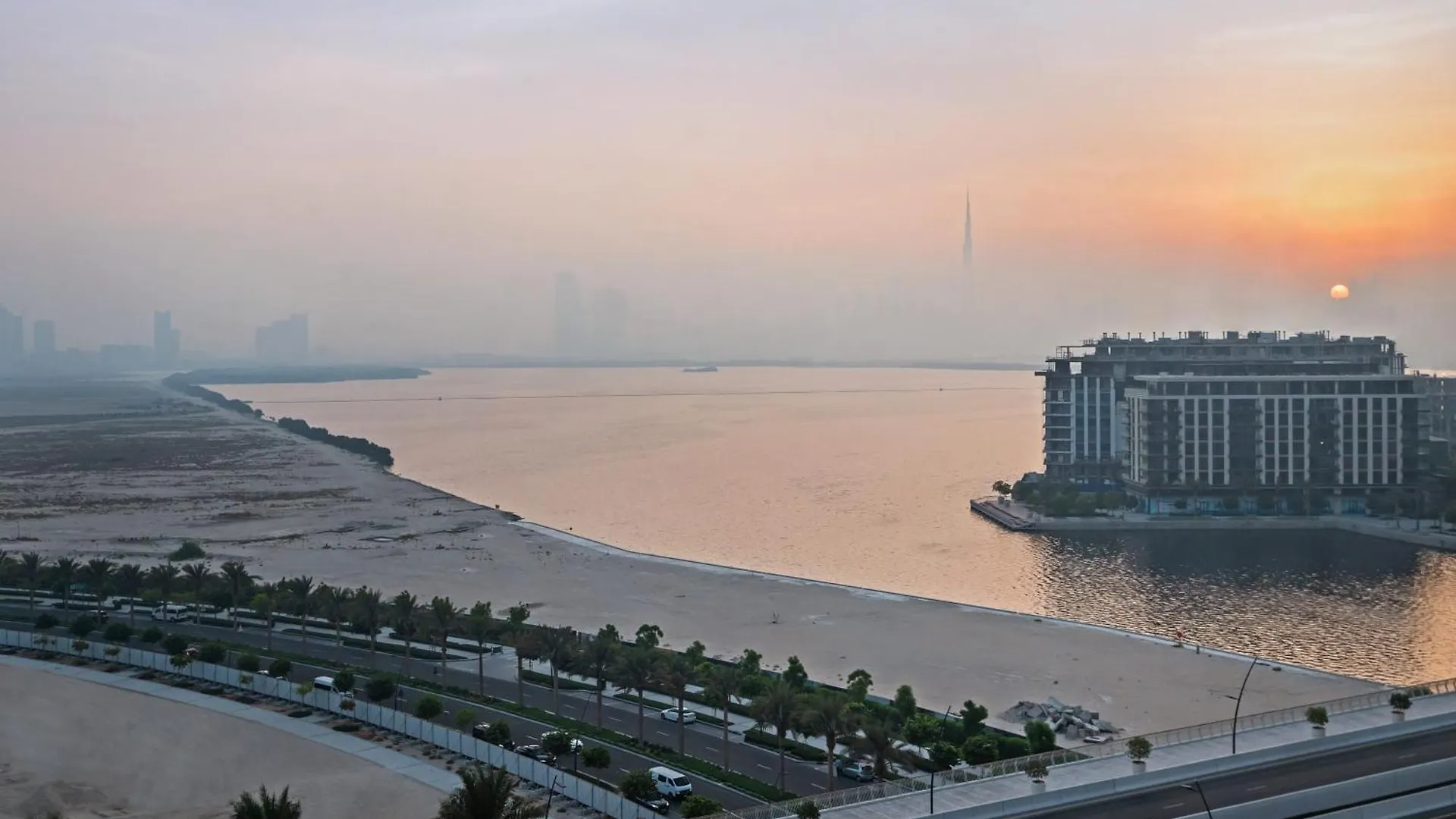 Elegant 2-Bedroom Apartment In Dubai Creek Harbour - By Dustay United Arab Emirates