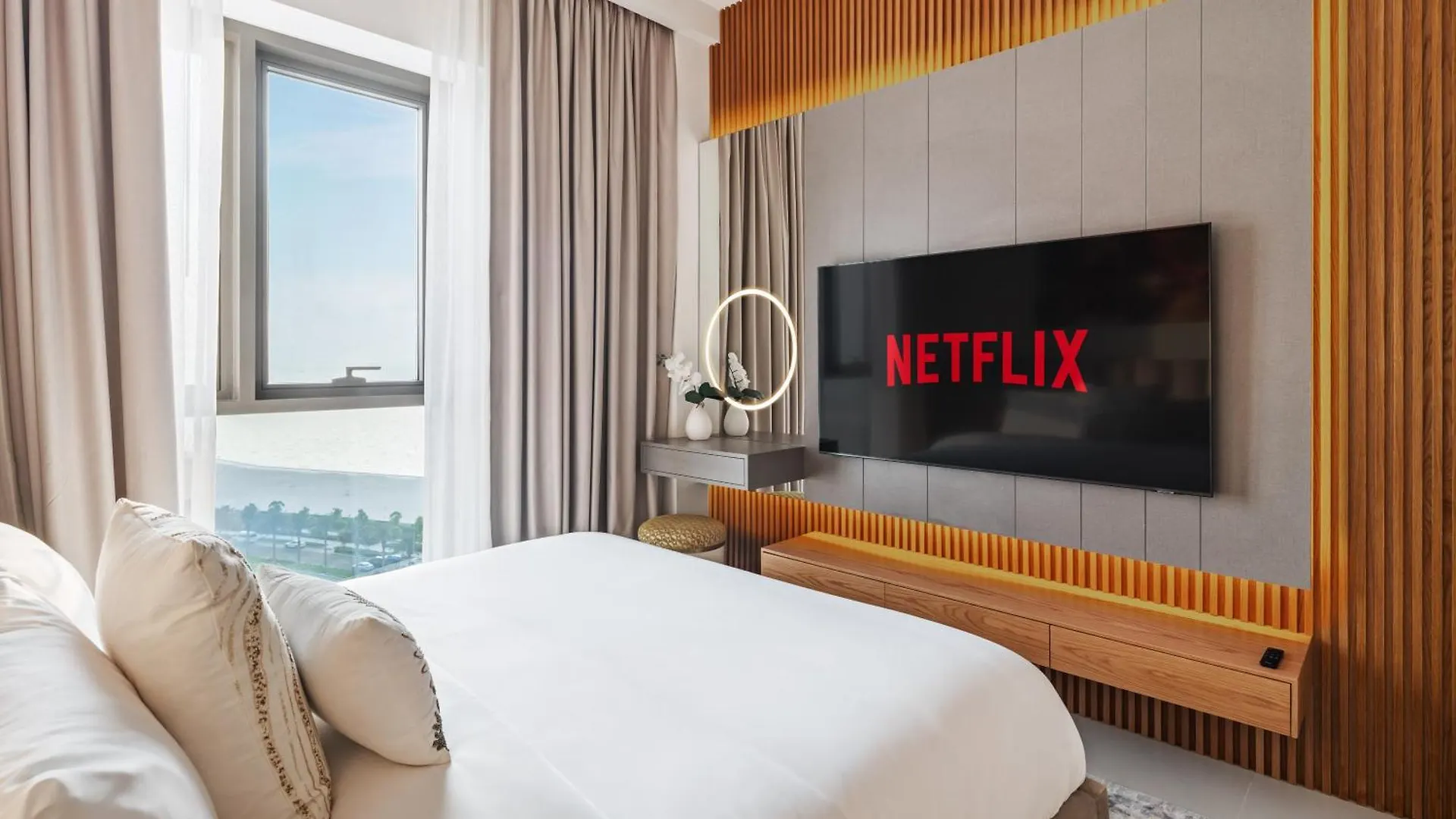 Elegant 2-Bedroom Apartment In Dubai Creek Harbour - By Dustay